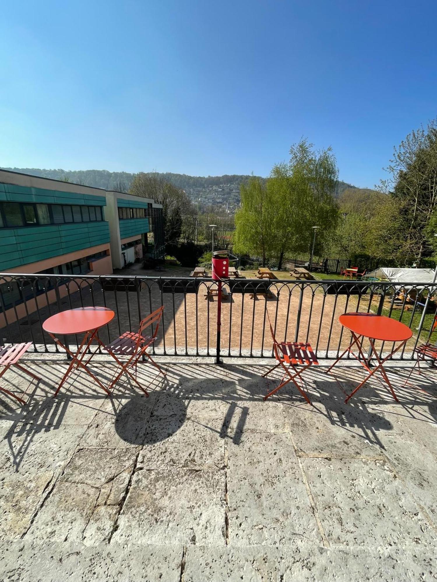 Auberge De Jeunesse Hi רואן מראה חיצוני תמונה